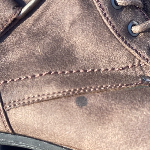 Boots - Picture 5 of 6